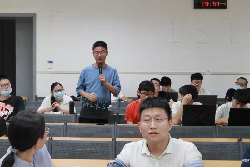 材料学院召开材料专业2021春季学期本科师生座谈会